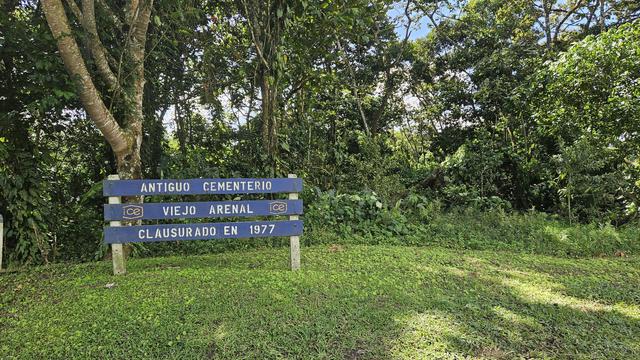 Antiguo Cementerio Viejo Arenal. Clausurado en 1977